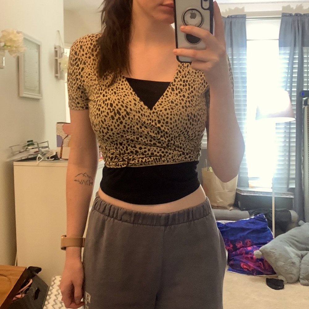 BRANDY MELVILLE LEOPARD WRAP TOP